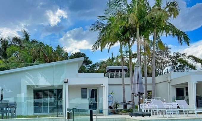 Dora Creek House | Lake Palm Estate - pool, waterfront resort style