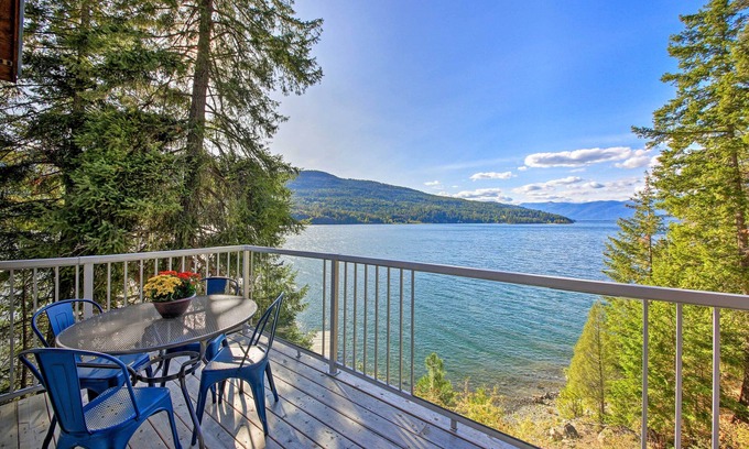 Sandpoint Cottage | Waterfront Retreat at Lake Pend Oreille with Paddle Boards