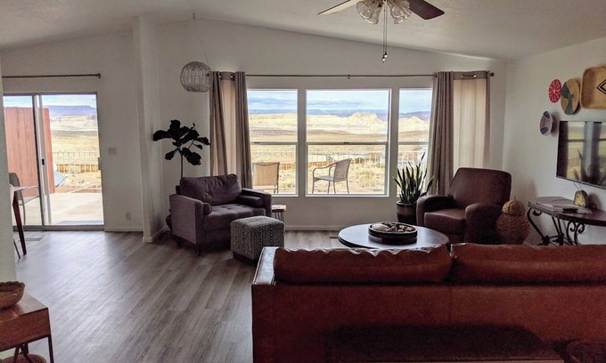 Greenehaven House | Lake Powell View Home near Antelope Canyon & Page