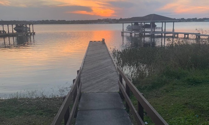 Sylvan Shores House | Pet-Friendly Lake House in Orange County with Pool & Views