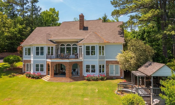 Trimble House | Discover Lake Therapy: Cozy Gazebo & Stunning Water Access