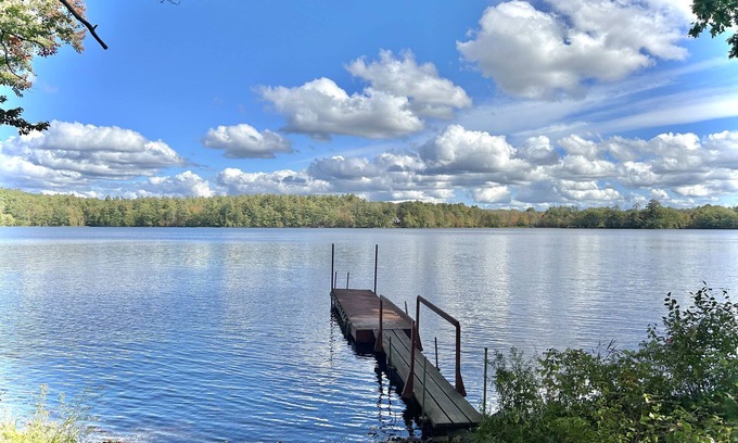 Jefferson Cottage | Scenic Lake Top Cottage - Ocean Views & High-Speed WiFi