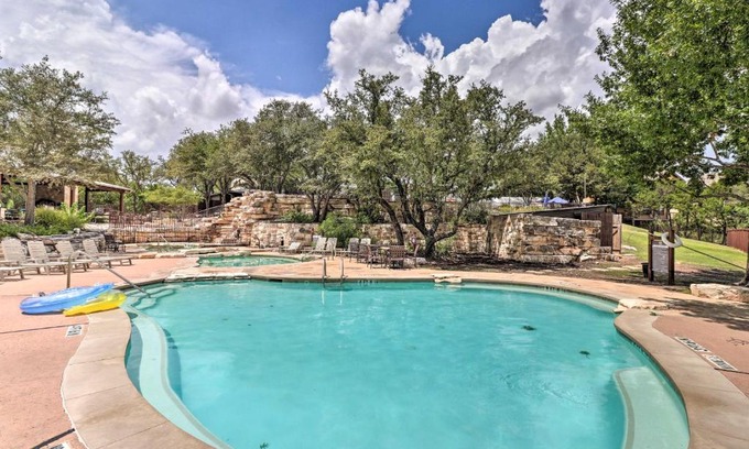 Jonestown Apartment | Inviting Lake Travis Condo with Resort-Style Amenities