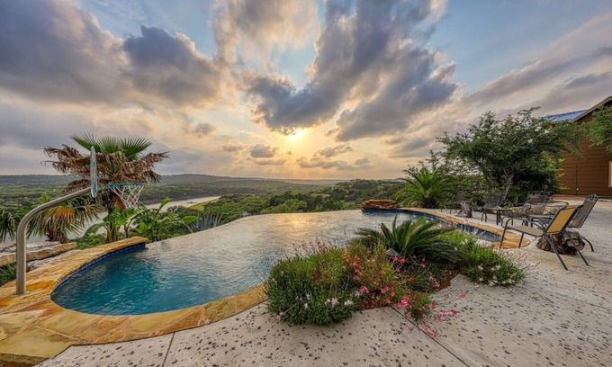 Oatmeal House | Lake Travis Waterfront Retreat with Resort Pool & Scenic Views