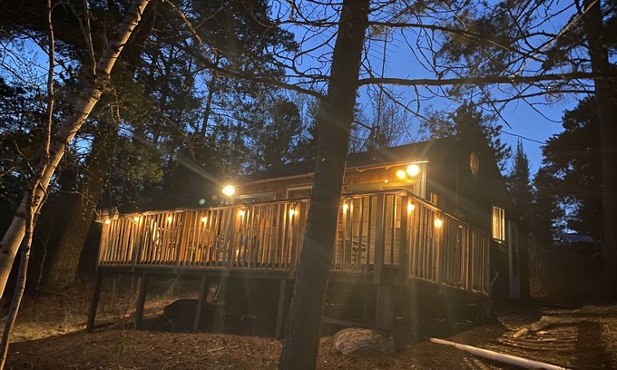 Tower Cottage | Idyllic Lake Vermilion Cottage with Bunkhouse & Pool Access