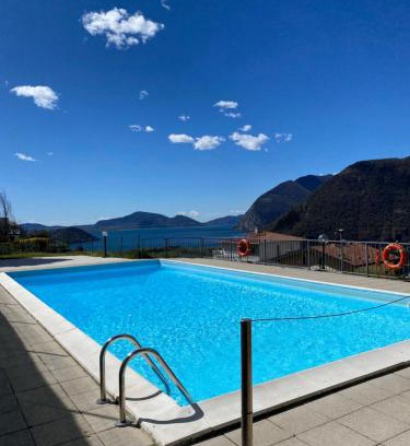 Sale Marasino Apartment | Lake View 18: Guest Rated 8.9 with Pool & Child Friendly