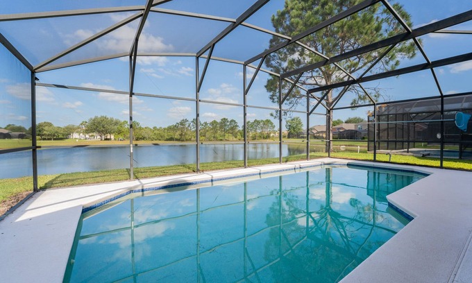 Silver Creek House | Lake View Retreat: Breathtaking Sunsets & Private Pool