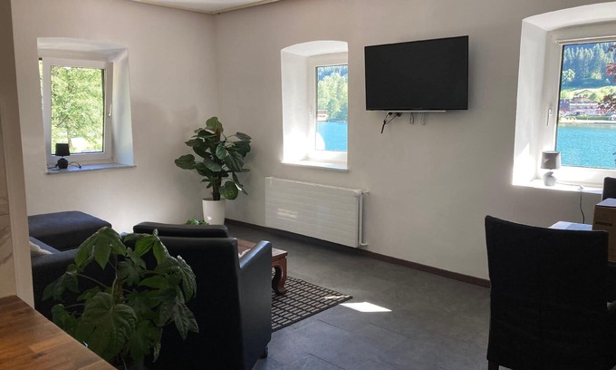 Feld am See Apartment | Cozy Holiday Apartment Feld am See for 6 Guests