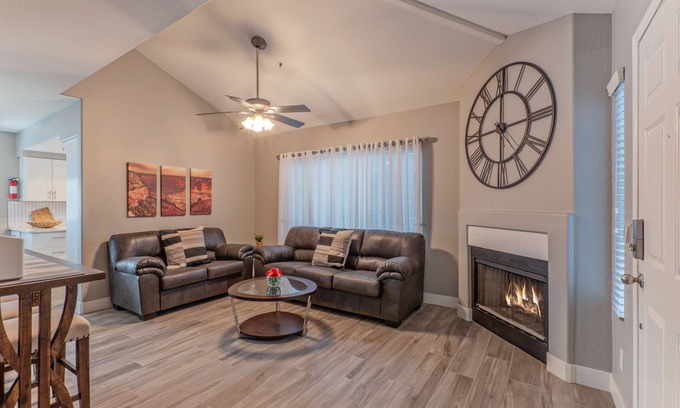 Chandler Condo | Premier Chandler Lake View Condo with Pool & Spa Amenities