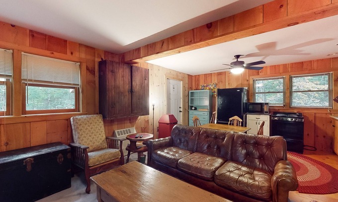 Moultonborough Apartment | Pet-Friendly Lake-View Condo with Golf & Grill Access