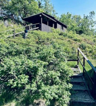 Fargelanda Cabin | Scenic Lake View Lodge for Family-Friendly Getaways