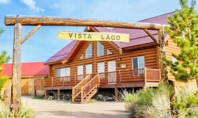 Mammoth Creek Cabin | Scenic Lake View Log Cabin with Hot Tub and Pet-Friendly Stay