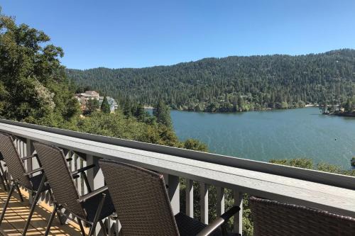Crestline House | Relaxing Lake View Magic Hotel - 4-Star Family Getaway