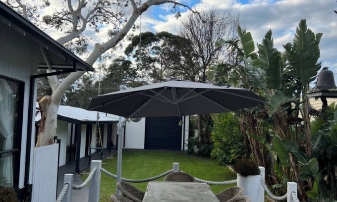Cannons Creek House | Scenic Lake View Home with Pet-Friendly Amenities