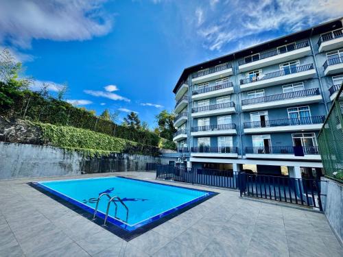 Nuwara Eliya Apartment | Inviting Lake View Residencies with Pool & Breakfast Included