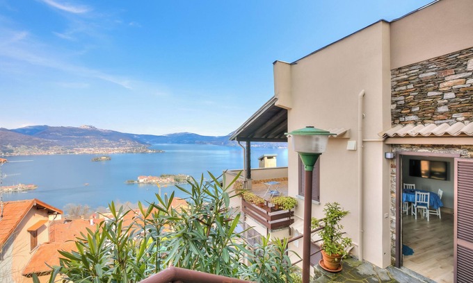 Someraro House | Beautiful Lake View Terrace at Borromean Isles, Stresa