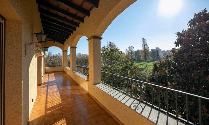 Castell-Platja d'Aro House | Tranquil Lake Views House - Steps to Beach & Shops