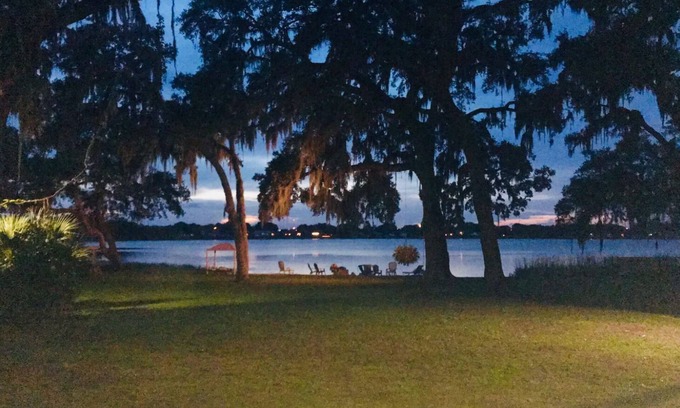 Auburndale House | Inviting Lake Whistler Beach House with Private Pool & Spa
