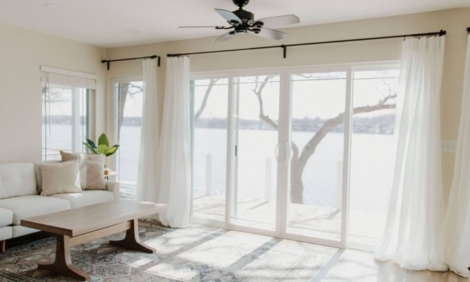 Spirit Lake House | Lakefront Oasis: 4BR Bungalow with Pool & Hot Tub
