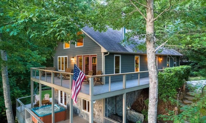 Tuckasegee House | Inviting 5BR Cabin with Hot Tub, Fire Pit & Easy Access