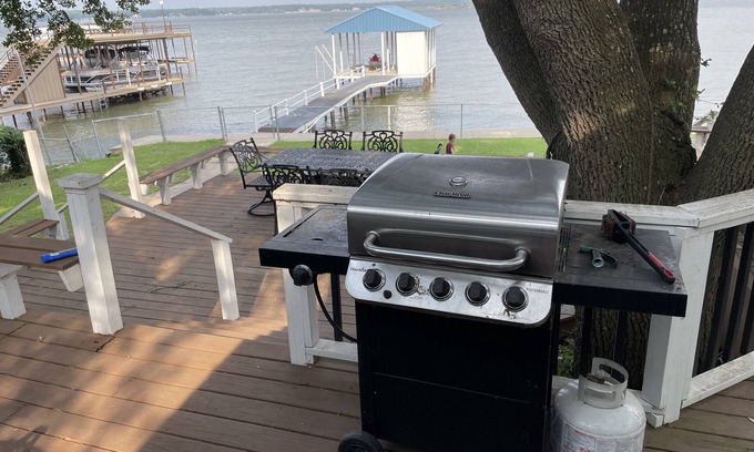 Gun Barrel City House | Spacious Lakefront Retreat with Breathtaking Views