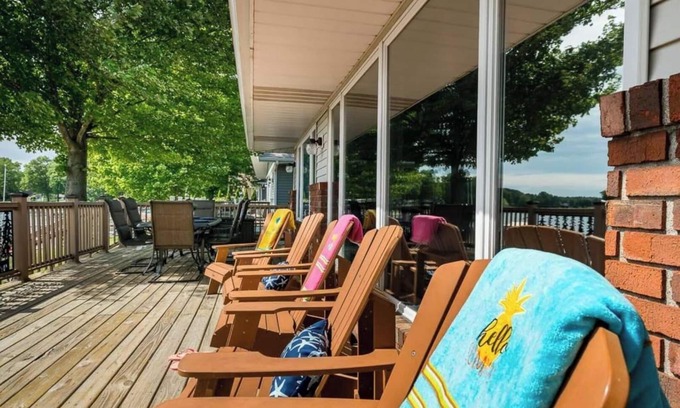 Twin Lake House | Lakefront Escape with Boat Rental & Firepit - Sleeps 14