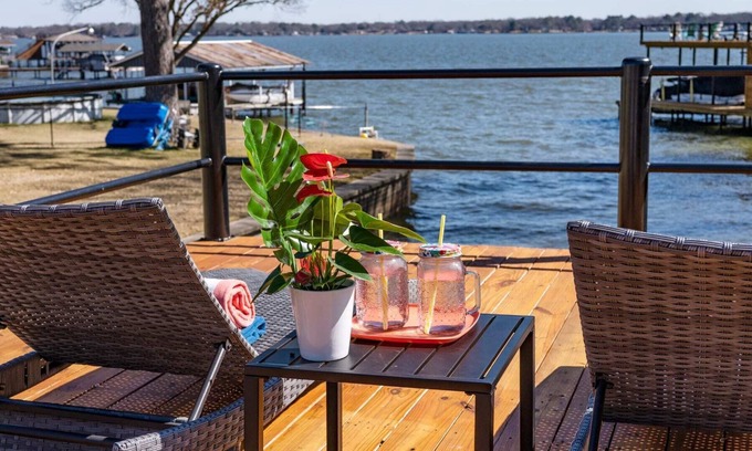 Cedar Creek Reservoir House | Serene Lakefront Getaway with Spa and Exciting Activities