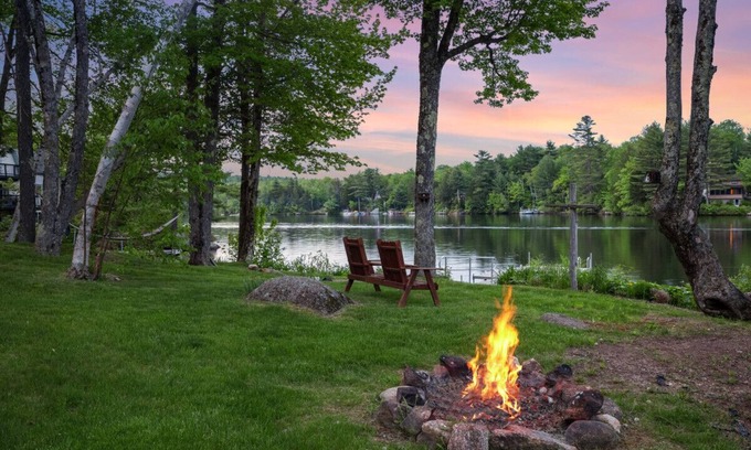 Stoddard Cabin | Scenic Lakefront Cabin with Ocean and Lake Views