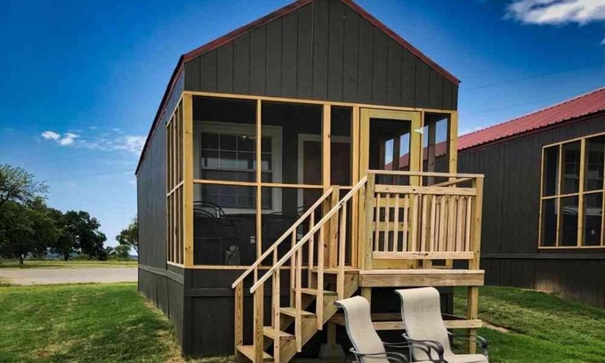 Mead House | Family-Friendly Lakefront Cabin - Call of the Wild Escape