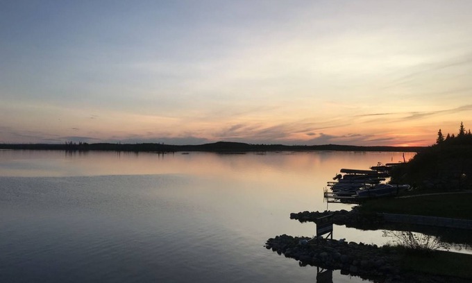Loon Lake House | Scenic Lakefront Cabins with Private Marina for Rent