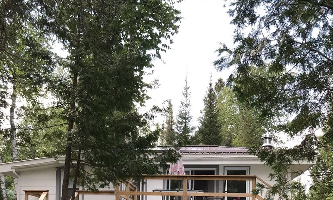 Abitibi-Temiscamingue Cottage | Lakefront cottage