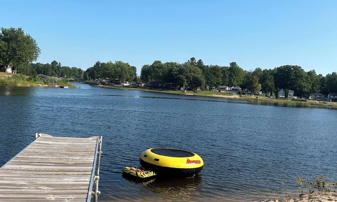 Gladwin Cabin | Lakefront cozy 2-bedroom cabin in welcoming Gladwin with WiFi, AC