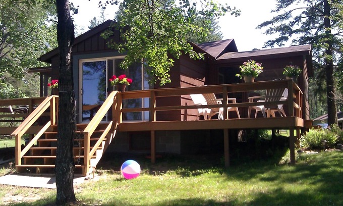 Rhinelander Cabin | Charming Lakefront Cabin on Lk Thompson – Swim, Boat & Fish!