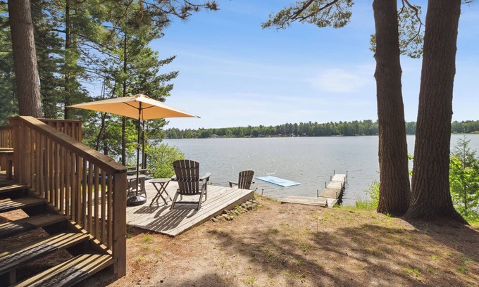 Lewiston Cabin | Idyllic Lakefront Escape in Lewiston with Ocean Views!