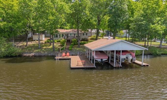 Wise House | Discover Great Dock: Kayak, Pet-Friendly Retreat with Views