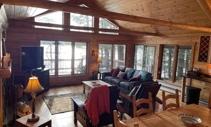 Lac du Flambeau House | Explore Hemlock House: Lakefront Fun with Spa & Hot Tub