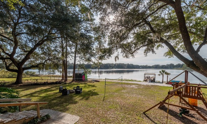 Silver Springs House | Lakefront Home in Silver Springs, Fl