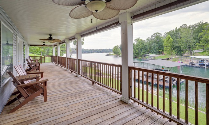 Horseshoe Bend House | Lakefront Escape in Horseshoe Bend with Boat Dock & Spa