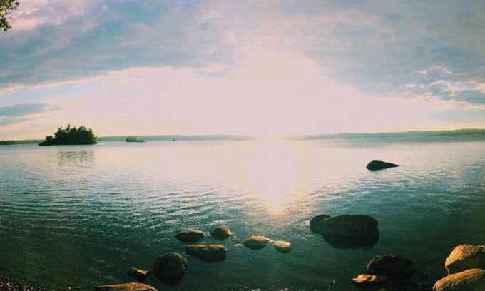 Ellsworth Ski Chalet | Lakefront Log Home Retreat on Graham Lake, Maine