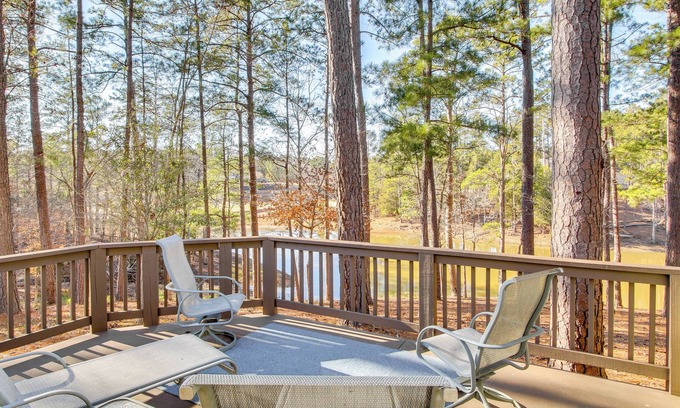 McCormick House | Exceptional Waterfront McCormick Townhome with Deck & Views