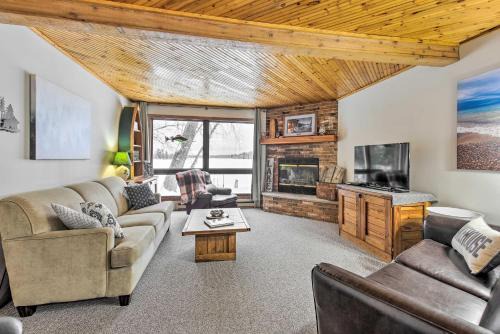 Mercer House | Idyllic Lakefront Mercer Home with Private Dock & Kayaks