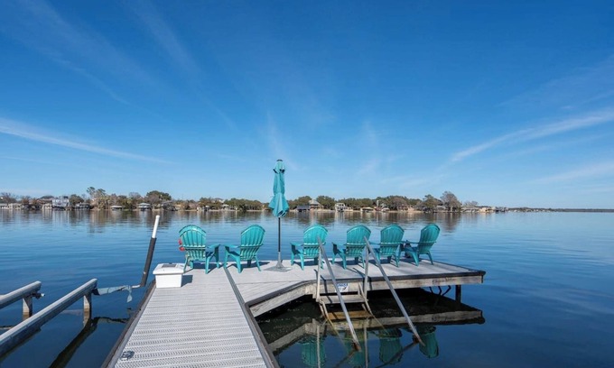 Granite Shoals House | Lakefront Retreat: Dock, Kayaks & Firepit Await You