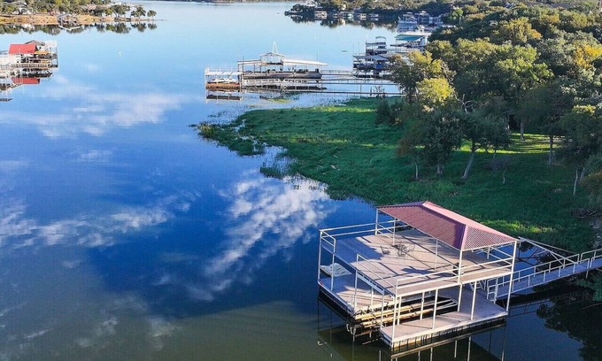 Brownwood House | Lakefront Retreat | Sleeps 11+