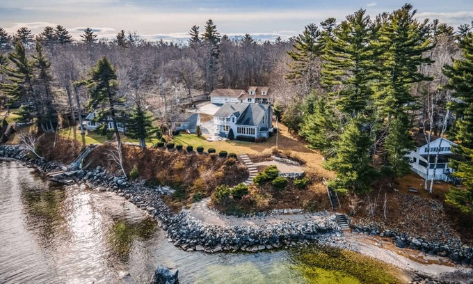 Standish House | Lakefront Retreat | Sleeps 10 | Private Beach