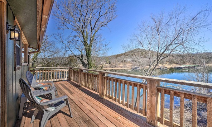 Shell Knob House | Charming Lakefront Shell Knob Home with Deck & Spa Amenities