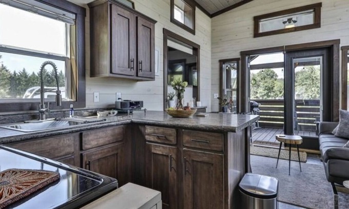Morganton House | Idyllic LakeFront Tiny Home Near Downtown Blue Ridge