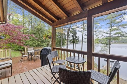 Sanbornton House | Serene Lakefront Retreat: Family-Friendly Log House Escape