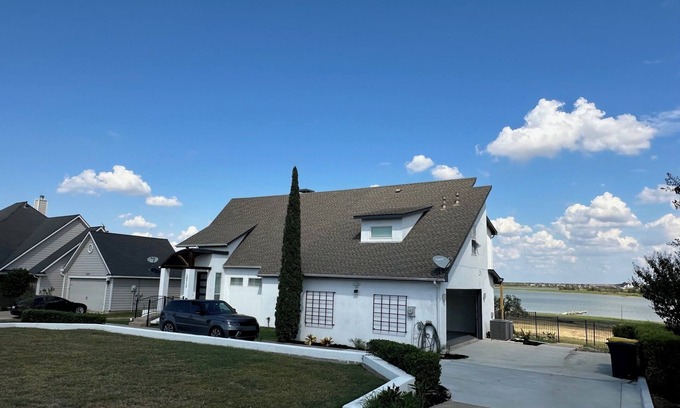 Frisco House | LakefrontnDocknKayaksnBoat - 3rd party