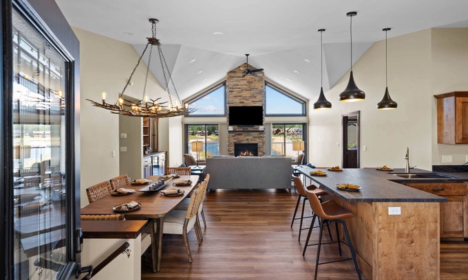 New Lisbon House | Inviting Lakehouse on Beach Lake with Hot Tub & Porch