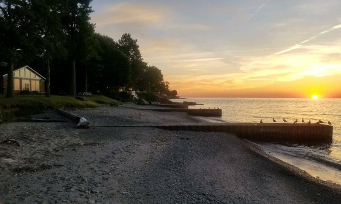 Madison-on-the-Lake House | LakePointe Shores #3: Enjoy 200 Feet of Private Beach